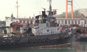 Фото: в Одессу прибыл поврежденный россиянами буксир