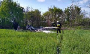 Фото: возле Днепра разбился легкий самолет, есть жертвы