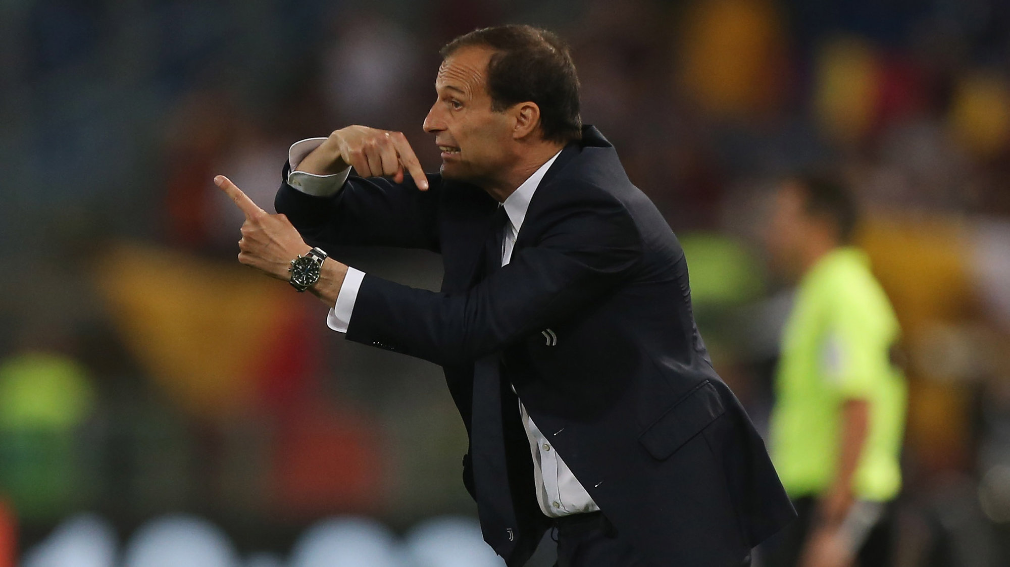 Один из лучших тренеров мира решил возобновить карьеру