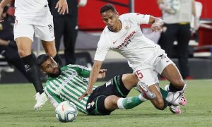 Начали с севильского дерби: чемпионат Испании по футболу возобновился спустя три месяца