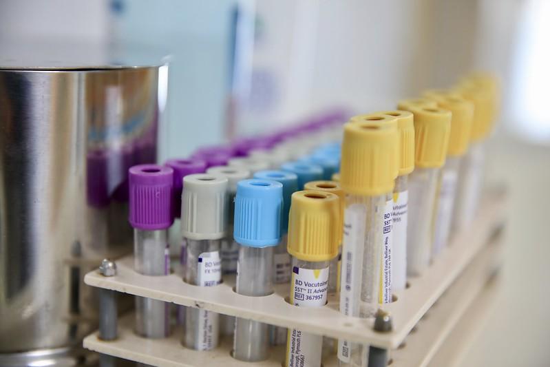 В США началось масштабное тестирование вакцины от COVID-19 