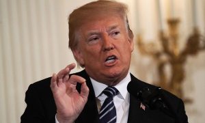 Трамп покинул госпиталь после трехдневного лечения от коронавируса