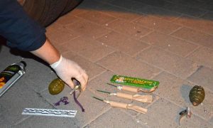 Захват заложников в Луцке: в МВД показали фото из салона автобуса и изъятое оружие и взрывчатку