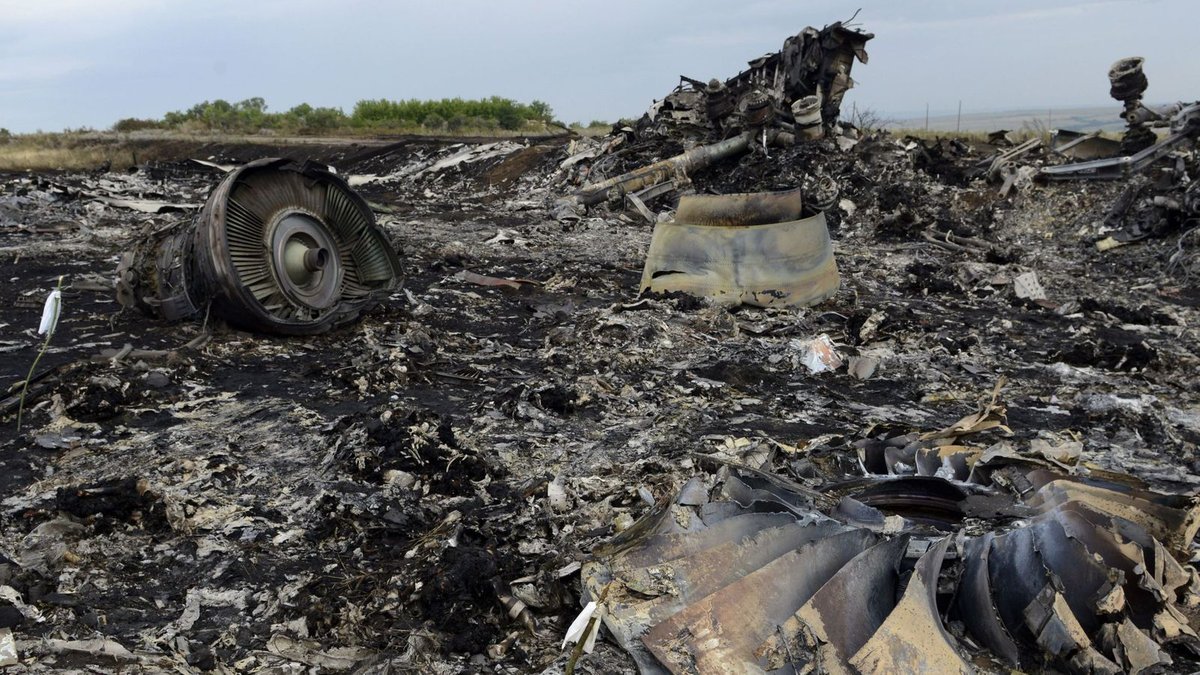 Чому розслідування теракту зі збиттям MH17 має завершити українська сторона