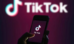 Из-за Трампа Microsoft заморозила переговоры о покупке TikTok
