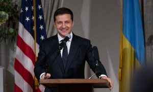 
Зеленский против вмешательства в выборы США. Или нет?