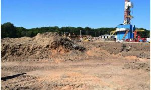 Фото: на Полтавщине уничтожают городище скифской эпохи, археологам угрожают оружием