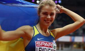 Украинские прыгуньи в высоту захватили весь пьедестал на турнире в Германии — видео