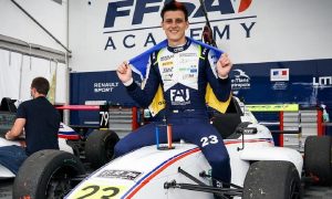 Украинский пилот впервые победил на гонках «Формулы-4»