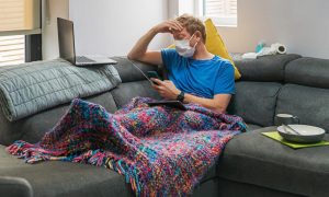 Степанов заявил, что работодатель не может отказывать в самоизоляции