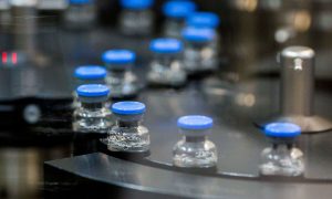 В Украину начали поставлять лекарство от COVID-19 