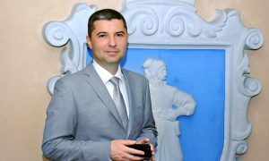 Мэра Умани госпитализировали с двусторонней пневмонией