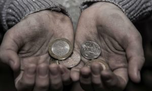 Всемирный банк спрогнозировал, на сколько увеличится количество бедных в мире из-за пандемии