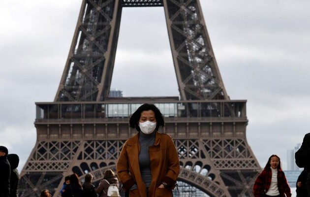 Во Франции из-за пандемии COVID-19 введут комендантский час и штрафы
