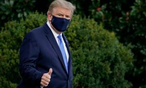 Трамп назвав діагноз COVID-19 замаскованим благословенням від Бога