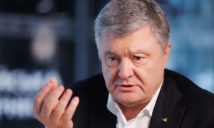 Больной COVID-19 Петр Порошенко начал поправляться