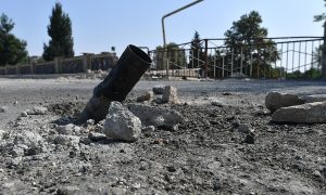 Фото, видео: в Азербайджане обстреляли ракетами город, есть погибшие