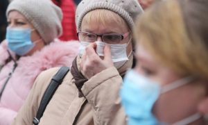 Исследование датских ученых показало, что маски неэффективны в борьбе с COVID, но к нему есть вопросы