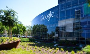 Более 150 компаний призвали власти ЕС быть жестче с Google