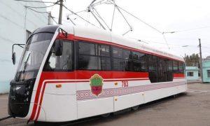 Фото: у Запоріжжі вийшов на випробування трамвай, побудований місцевим підприємством