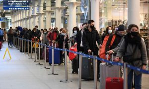 Ряд стран ограничивает сообщение с Великобританией из-за опасений насчёт нового COVID-19 