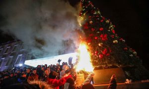 В Албании полицейские застрелили нарушителя карантина: в стране вспыхнули протесты, глава МВД ушел в отставку