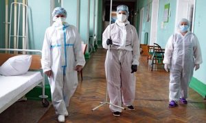 Инфекционист назвала распространенные ошибки при лечении коронавируса в Украине