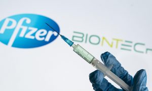 В Минздраве назвали дату новой поставки вакцины Pfizer