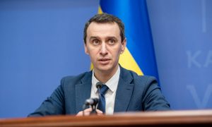Украина пока не будет запрещать въезд путешественникам из Великобритании