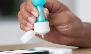 В США разрешат продавать тесты на коронавирус в магазинах