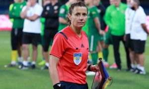 Украинка Монзуль вошла в тройку лидеров рейтинга лучших футбольных арбитров планеты