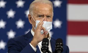 Байден публично вакцинируется от COVID-19 на следующей неделе