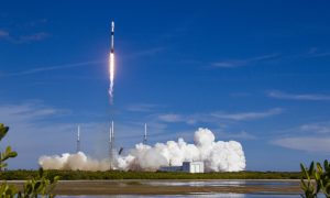 SpaceX за рекордно короткое время в седьмой раз запустила одну и ту же многоразовую ракету