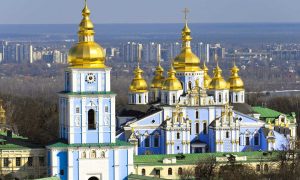 Стало известно, как будут работать церкви во время локдауну