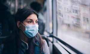 Коронавирус: Украина начнет возвращаться к обычной жизни в апреле 2021 года