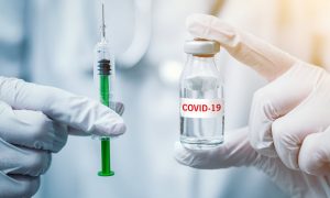 Велика Британія незабаром почне випуск оксфордської вакцини від COVID-19