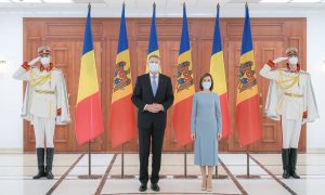 Румунія поділилася з Молдовою вакциною