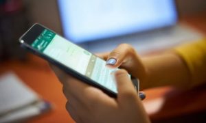 Скандальное обновление WhatsApp решили отложить 