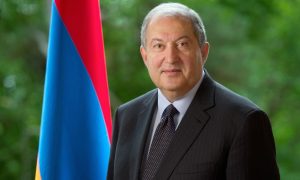 Президент Армении попал в больницу с мутированным штаммом коронавируса