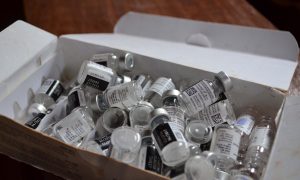 ЕС хочет передавать избытки вакцин против COVID-19 бедным странам