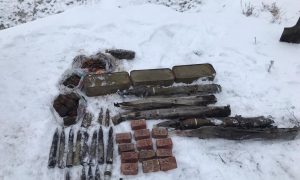 Фото: СБУ на Луганщині знайшла арсенал зброї терористів