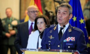 Из-за подпольной вакцинации в отставку подал руководитель обороны Испании