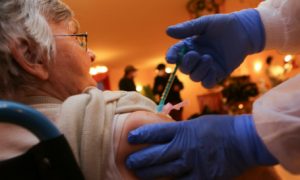 В Норвегии не подтвердили связь смертей пациентов и вакцинации