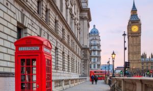 Великобритания закрывает свободный въезд для всего мира: опасаются ввоза нового штамма COVID-19