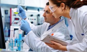 Шведская компания намерена испытать в Украине препарат от коронавируса