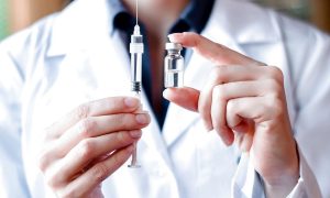 В Минздраве отчитались о ходе вакцинации: сколько человек получили две прививки от COVID