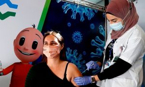 ЮАР приостановила вакцинацию препаратом AstraZeneca - низкая эффективность против нового штамма