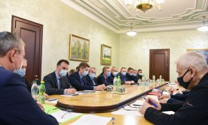 Зеленский поручил запустить на орбиту собственный спутник. Это хотят сделать уже до конца 2021 года