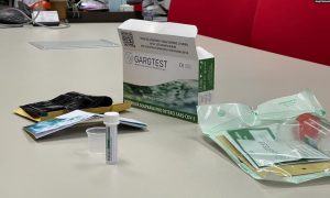 Через полоскание горла: в Чехии изобрели новый способ тестирования на коронавирус