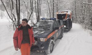 В Карпатах вторые сутки ищут заблудившегося туриста. Привлекли вертолеты